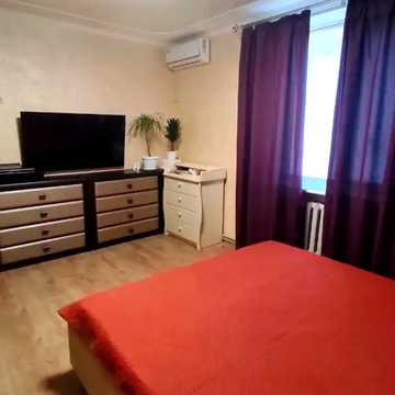 Липова вул., 15