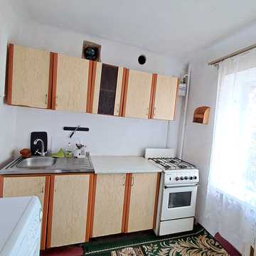 Введенська вул., 32