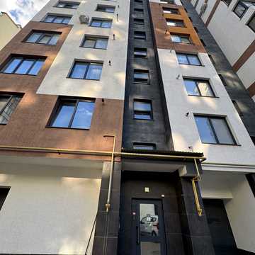 Незалежності вул., 148а