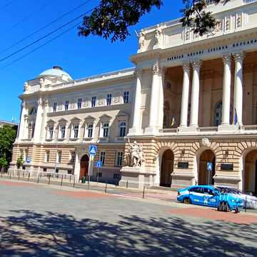 Листопадового Чину вул. (), 12