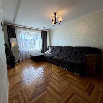 Уласа Самчука вул. (Молодої Гвардії), 31