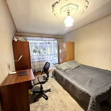 Сковороди вул., 48