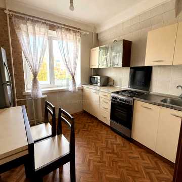 Соломянська вул., 10