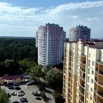 Валерія Лобановського вул., 19