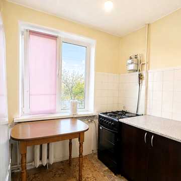 Миропільська вул., 3