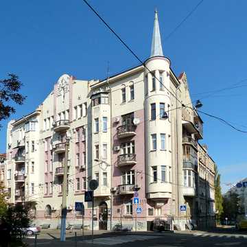 Рейтарська вул., 20/24