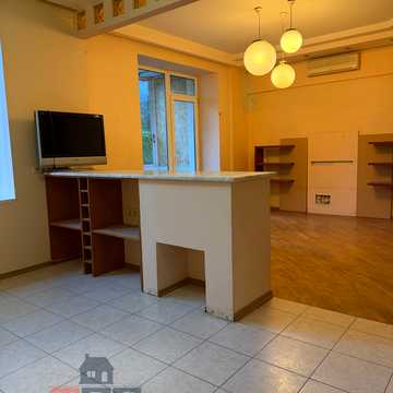 Незалежності просп. (Правди), 7 (п24-п26)
