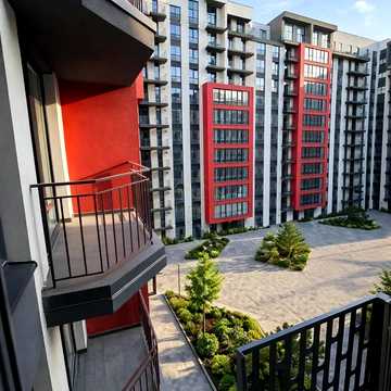 Романа Левицького вул., (Будинок 7)