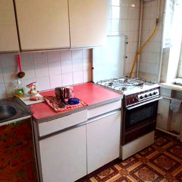 Академіка Корольова вул., 31