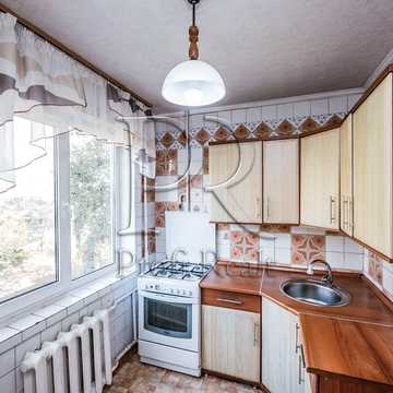 Романа Шухевича просп. (Генерала Ватутіна), 8-А