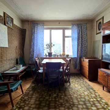 Морозна вул., 31