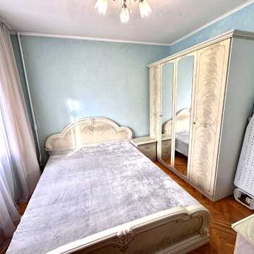 Героїв Крут вул. (Фурманова), 14