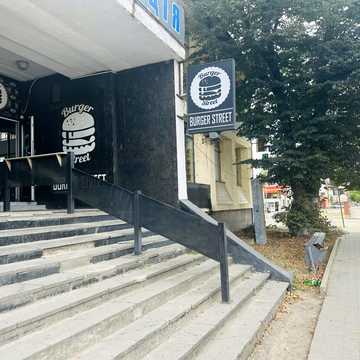 Івана Франка вул., 118