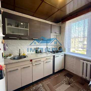 Михайла Грушевського вул., 10