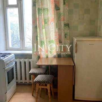 Євгена Коновальця вул. (Щорса), 15 к4