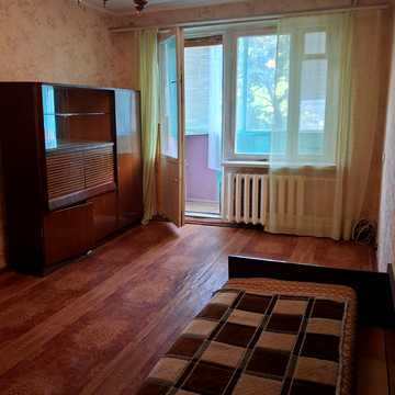 Леся Курбаса просп., 12-Б