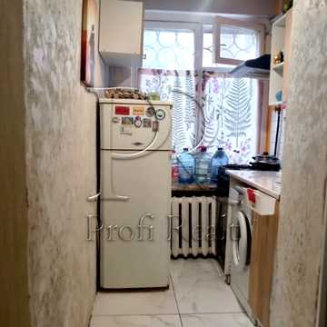 Павла Тичини просп., 5/1