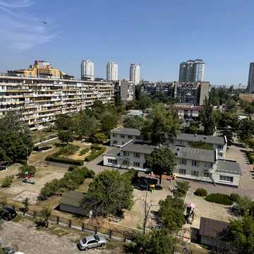 Дніпровська набережна вул., 11-А