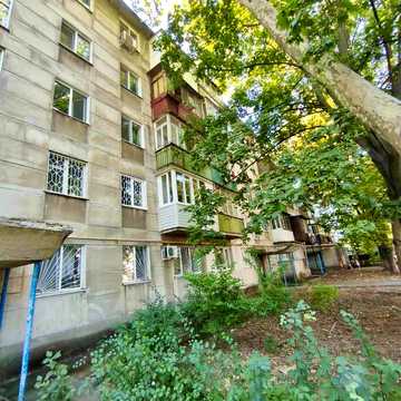 Радісна вул., 3