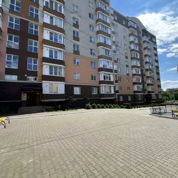 Степана Бандери вул., 40/2Б