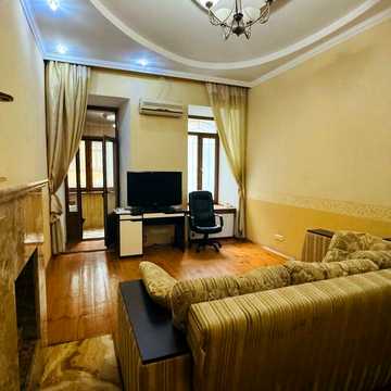 Велика Арнаутська вул., 10
