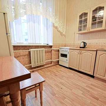 Бориса Грінченка вул., 2/1