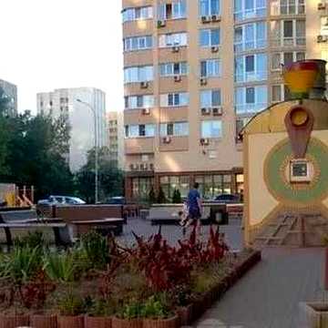 Валерія Лобановського просп. (Червонозоряний), 150
