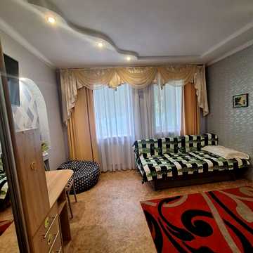 Івана Каркача бульв., 71