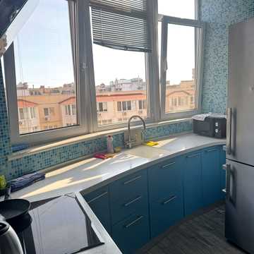 Добровольців вул. (Маршала Говорова), 8