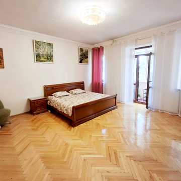 Січових Стрільців вул. (Артема), 76