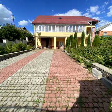 Соборна, 86