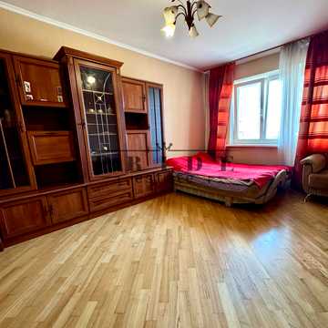 Мостицька вул., 10