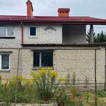 Брюховицька вул., 4