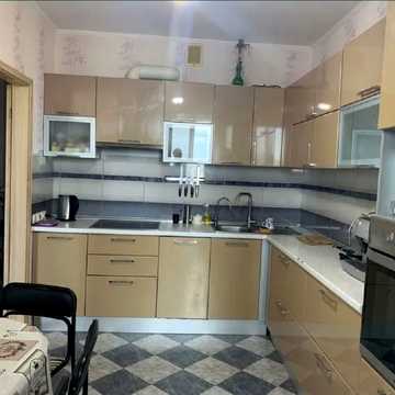 Академіка Сахарова вул., 34