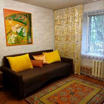 Академіка Вернадського бульв., 83