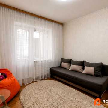 Героїв Дніпра вул., 15