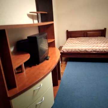 Петропавлівська вул., 14