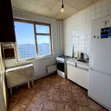 Сонячна вул., 13