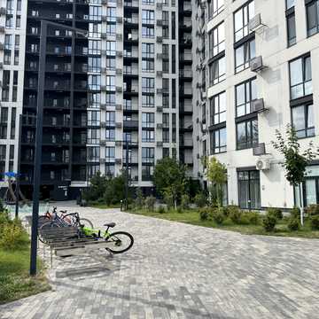600-річчя вул., 3-Б