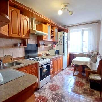 Червоної Калини просп., 42