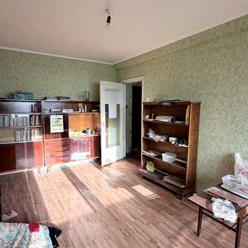 Дніпровська набережна вул., 5-Б
