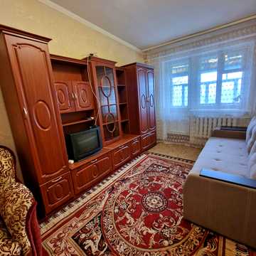 Українська вул., 17-19