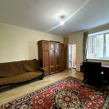 Івана Миколайчука вул., 20