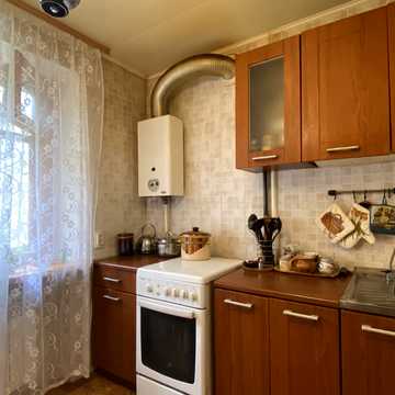Богдана Хмельницького просп. (Героїв Сталінграда), 24