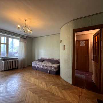 Ярослава Івашкевича вул., 14