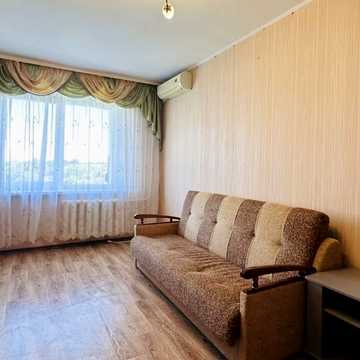 Незалежності пров., 7