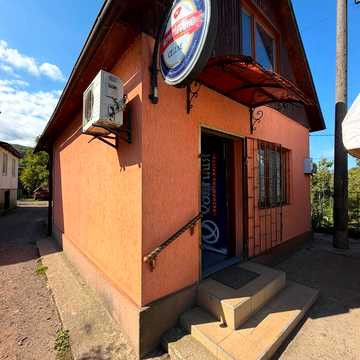 Центральна, 50