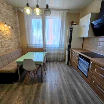Середньофонтанська вул., 35