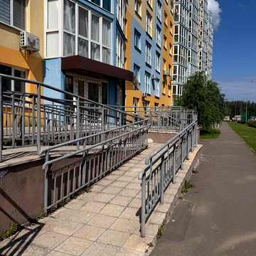 Берковецька вул., 6