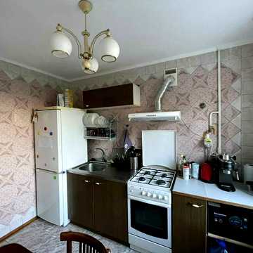 Карела Чапека вул. (Юліуса Фучика), 8